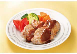 豚ヒレ肉のデミグラスソースがけ