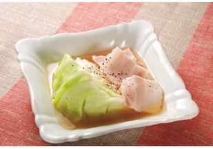 ザクザクキャベツとべーコンのブイヨン煮