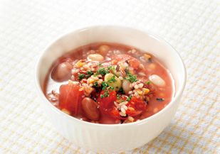 雑穀と豆のトマトスープ