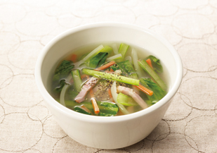 小松菜と千切り野菜のスープ煮