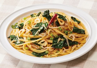 カーボロネロとしらすのペペロンチーノスパゲティ