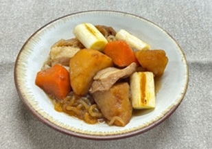 長ねぎの甘さ引き立つ！肉じゃが